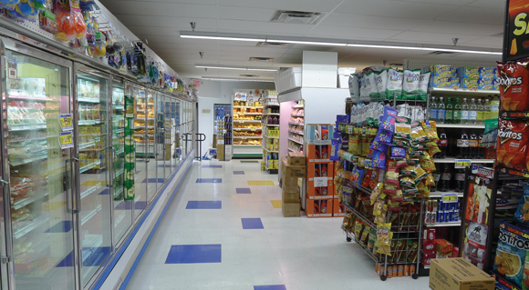 Welcome to the New Met Food Supermarket on Eliot Avenue