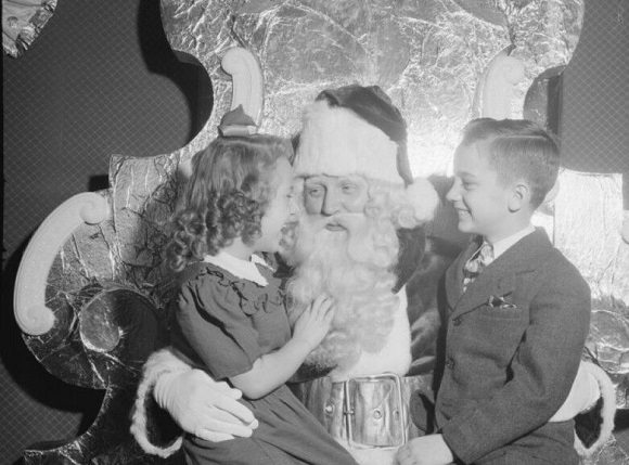 Amazing Stories: Children Find Santa Claus is Real